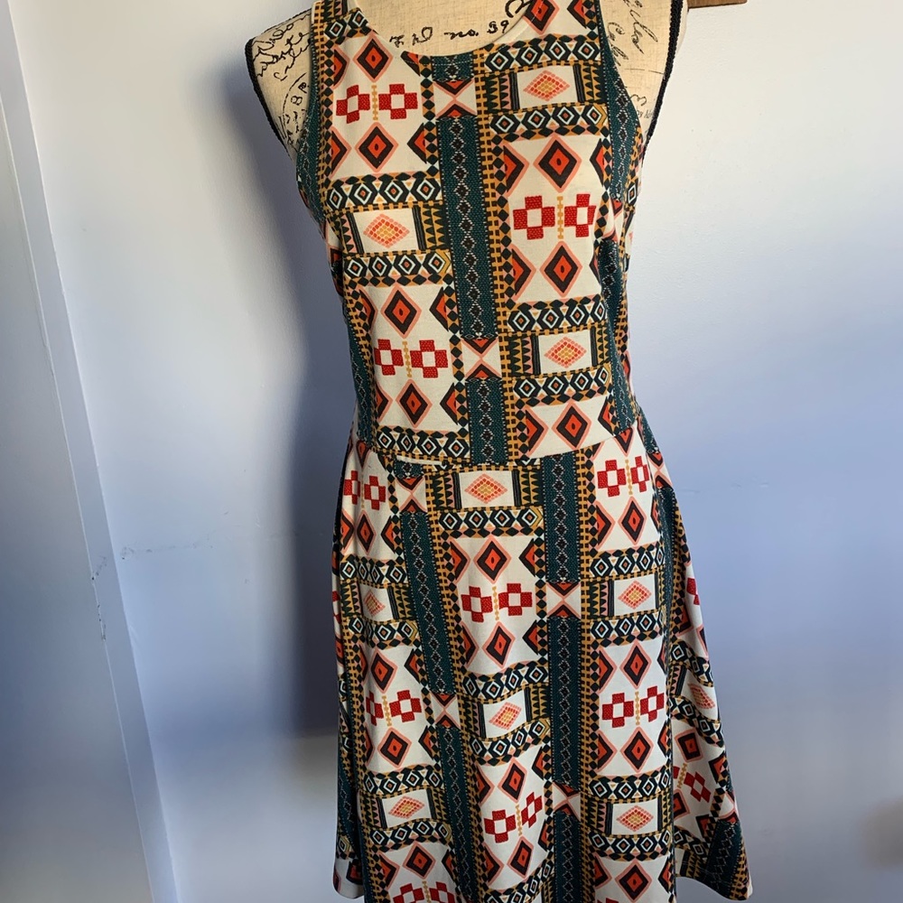 Sleeveless Midi Dress in Cream with Geometric Print